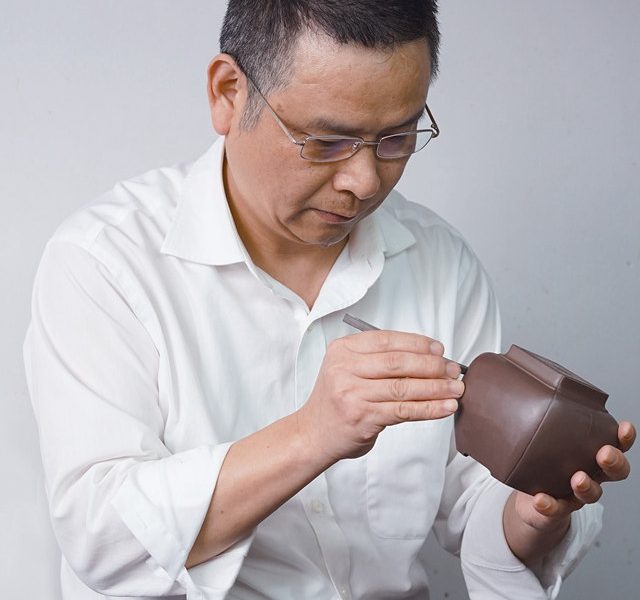 丁益民 工艺美术师