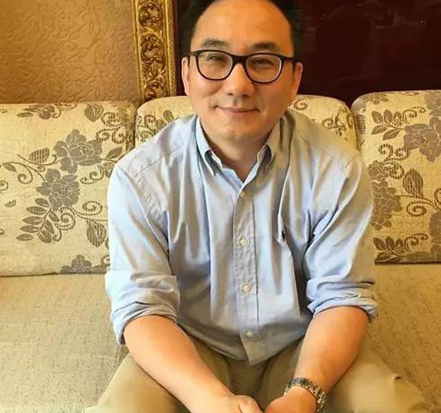 天体物理学家肖可成