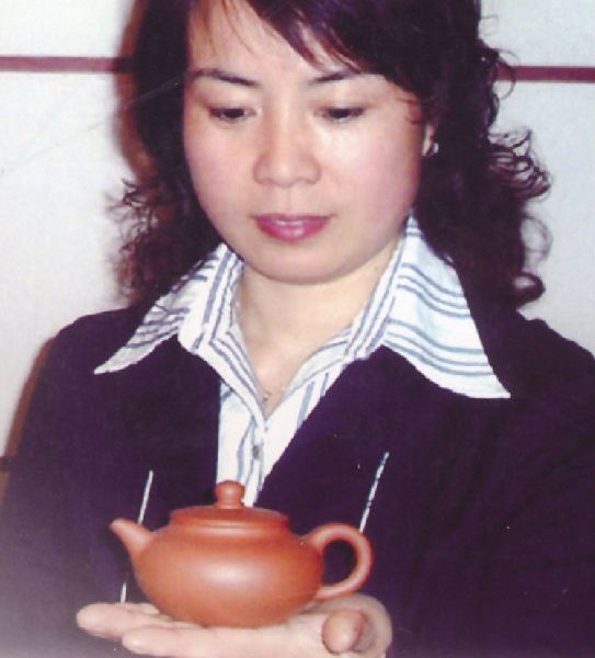 宜兴紫砂:张爱华——高级工艺美术师