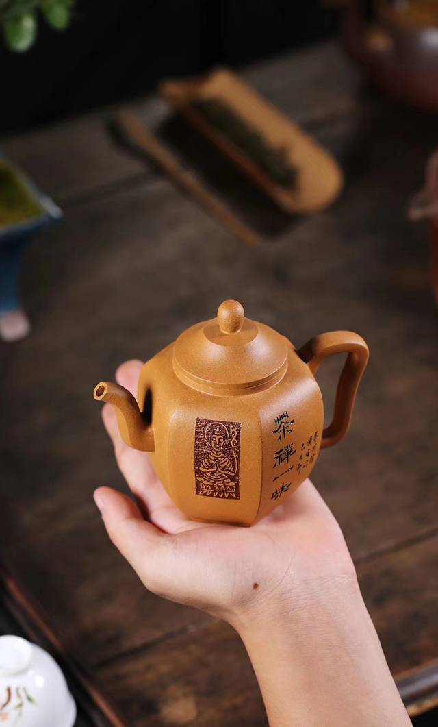 宜兴紫砂壶:收藏级实用器【柶方莲韵】——陈复澄(中华第一刀)原矿