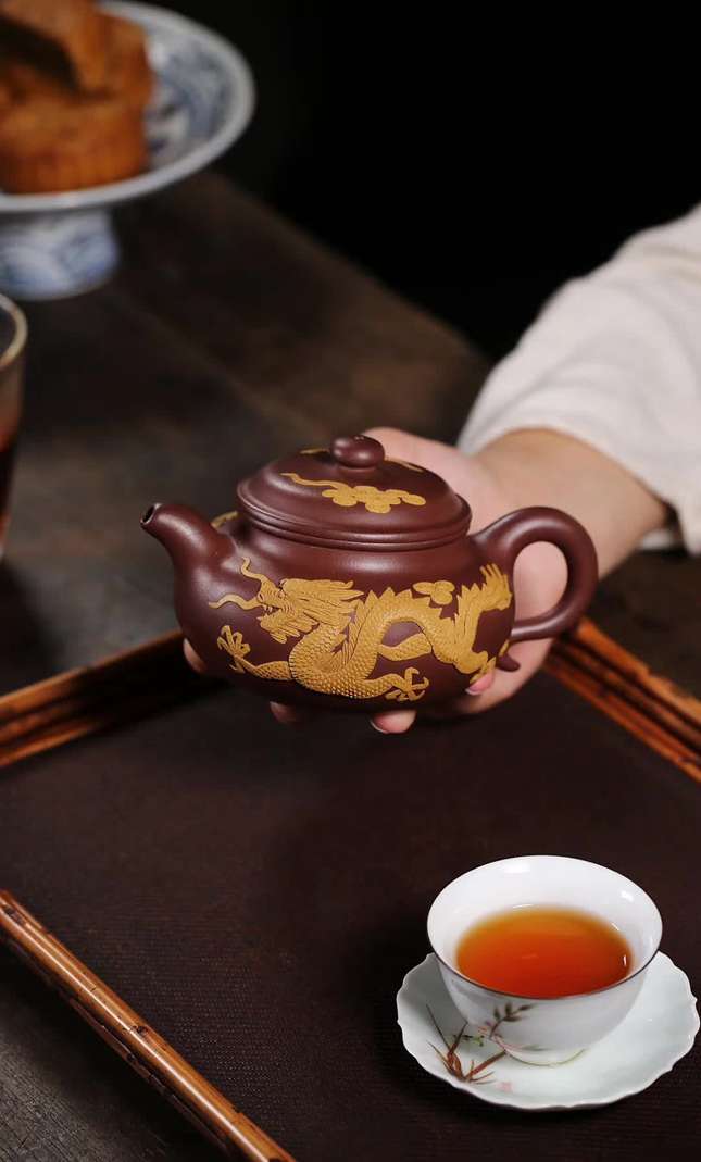 宜兴紫砂壶【龙凤仿古】周丽华 国家级工艺美术师 家藏原矿紫泥 280