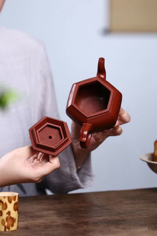 六方宫灯许俊国家级工艺美术师原矿大红袍240cc