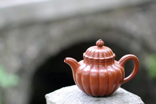 周岳明作品：菊球