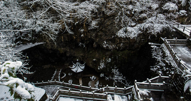 善卷洞雪景