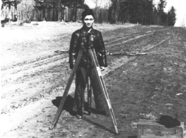 1955年，沙庆林在莫斯科公路学院试验场