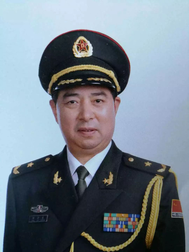 田金生少将
