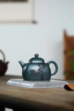 吴俊杰高级工艺美术师