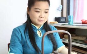 李学芬